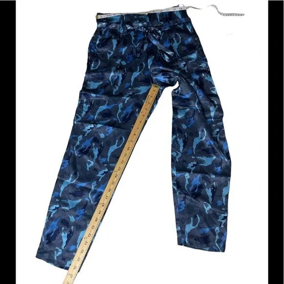 L'AGENCE Madeline High‎ Waist Silk Safari Camo Blue Prints Pants Size 2